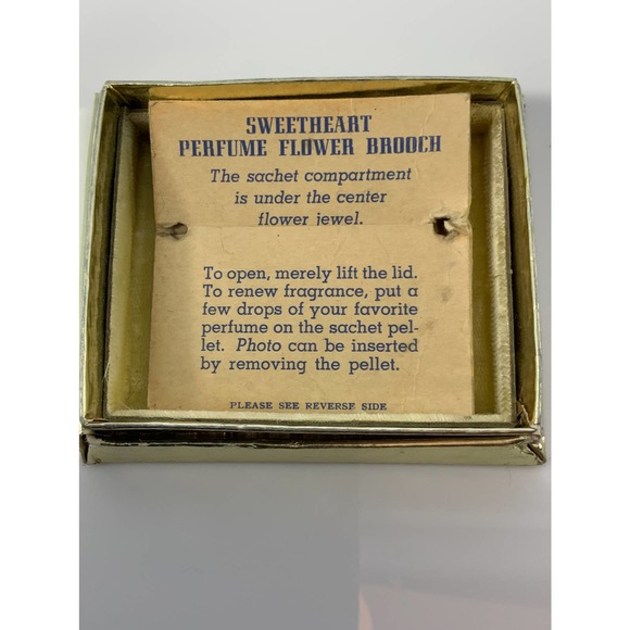 Vintage Filigree Blue Flower Brooch Pendant Secret Perfume Compartment Orig. Pkg - Picture 3 of 10